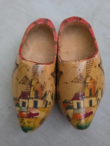 Pair Vintage Wooden Shoe Holland Dutch 8" Shoe Clog Folk Art Windmill Wall Decor - Picture 1 of 8
