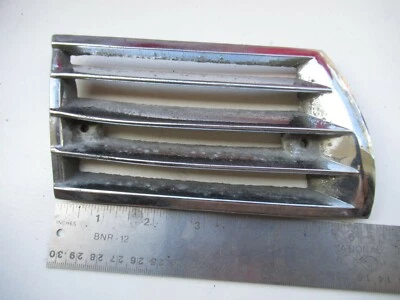 Porsche 911/912 ('69-'72) Horn Grille RIGHT  90155943227    #17 Foto 1 de 4