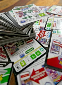 200x ✨ ONLINE CODE KARTEN ✨ Pokemon TCG • Sammelkartenspiel Live • NEU - Bild 1 von 2
