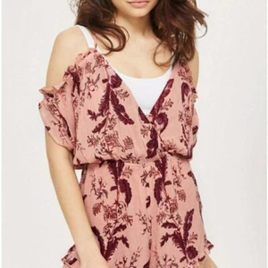 Topshop Strampler Spielanzug NEU mit Etikett Nordstrom 100% Viskose klein 4-6 floral - Bild 1 von 5