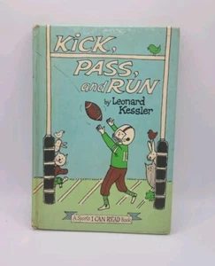 Vintage 1966, Kick, Pass and Run - A Sports I CAN READ Book - Foto 1 di 8
