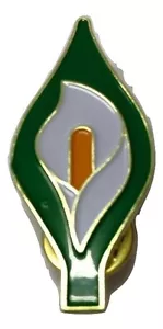 Easter Lily Enamel Pin Badge  - Irish Republican Rebel 1916 Rising - Picture 1 of 3