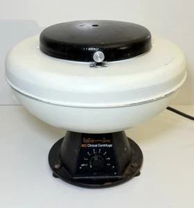 IEC International Equipment Co. Klinische Zentrifuge mit Rotor #221 - Bild 1 von 6