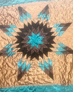 Trapunta fatta a mano fatta in casa 81 x 81" 8 punti stella solitaria. Colori unici! Oro! Topazio! - Foto 1 di 4