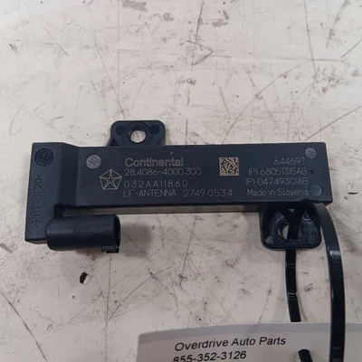 Antena de entrada pasiva sin llave Jeep Renegade {68051315AB} 2021 2020 2019 Foto 1 de 4