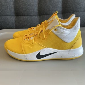Nike Paul George PG3 University giallo/bianco/nero CN9513-700 taglia 13,5 - Foto 1 di 10