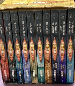 The Doctor Who Collection Paperback Books 2006 - Picture 1 of 6
