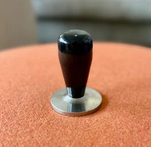 ECM Espresso Tamper 53 mm – Edelstahl mit schwarzem Griff, neu - Bild 1 von 2