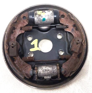 87 Suzuki LT300E LT300 LT 300E Quadrunner Front Brake Housing Wheel Cylinder #1 - Picture 1 of 6