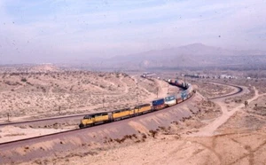 UP UNION PACIFIC Eisenbahn Zug Lok FROST CA Original 1996 Foto Dia - Bild 1 von 1