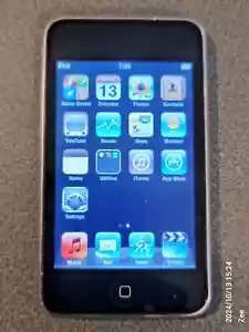 Apple IPod Touch 2nd Generation 8gb - Picture 1 of 3