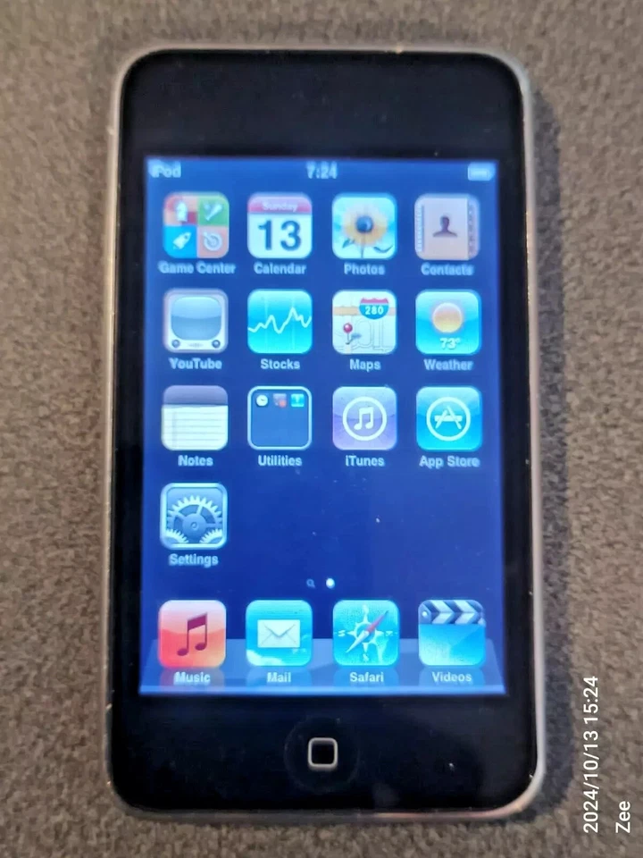 Apple IPod Touch 2nd Generation 8gb - Image 1 of 3