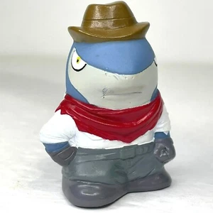 2017 Yokai Watch Finger Puppet 2" Indiana Jaws Shark Figure Yo-Kai Bandai - Picture 1 of 3