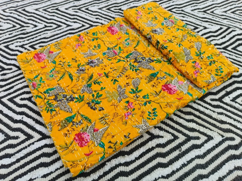 Manta de edredón Kantha de algodón Queen impresa amarilla paraíso india hecha a mano Foto 1 de 4