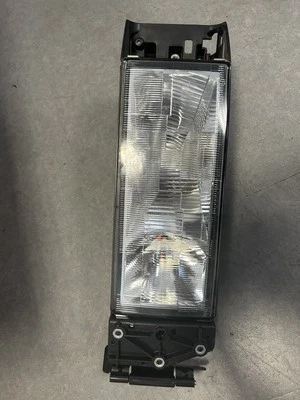 Faro Anteriore Depo 663-1103L Iveco Eurotech - Immagine 1 di 4