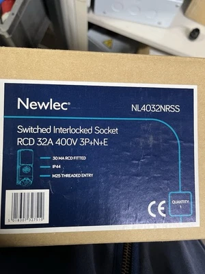 Newlec 3-Pole + Earth Industrial Switched Interlock RCD Sockets 32A IP44 400V - Image 1 of 3
