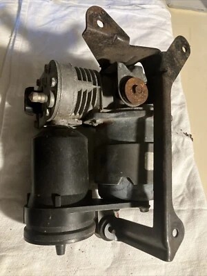 Компрессор насоса уровня нагрузки 1980 S Cadillac 22009578 Deville Fleetwood Seville - Изображение 1 из 4