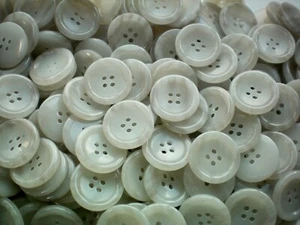 Buttons 23mm 36L Beige Light Cream 4 Hole Polished Quality Jacket Button (W755) - Picture 1 of 24