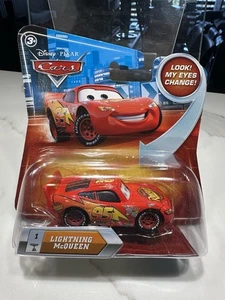 Look voitures Disney ! Mes yeux changent ! 👀 # 1 carte scène de nuit LIGHTNING McQUEEN - Photo 1/3