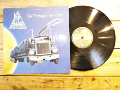 DEF LEPPARD ON THROUGH THE NIGHT 33T LP VINYLE EX COVER EX ORIGINAL 1980 RARE - Photo 1/4