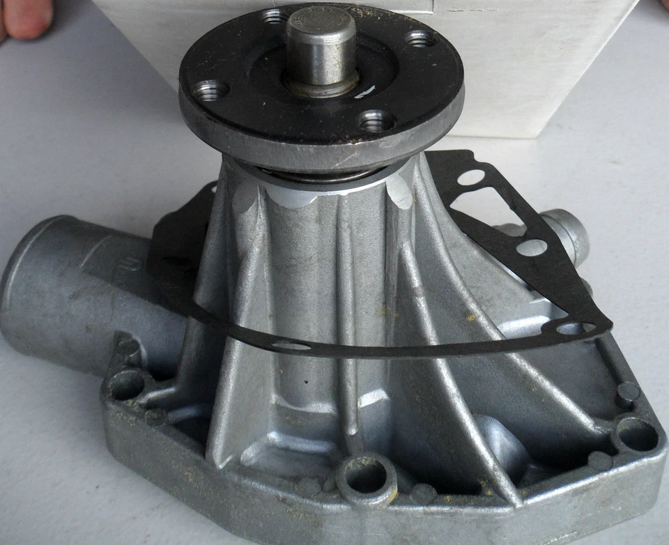 Bomba de agua del motor 58-325 Cardone-CHEVROLET-S10 Blazer, camioneta S10, GMC-S15 Jimmy Foto 1 de 2