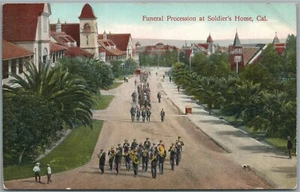 POSTAL ANTIGUA PROCESIÓN FUNERARIA EN CASA DEL SOLDADO CA - Imagen 1 de 2