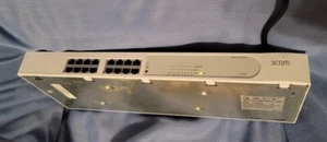 3Com 3C16410 SuperStack 3 Baseline 10/100Hub - Picture 1 of 8