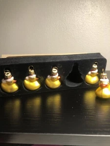 Rubber duck in Santa hat Christmas ornament set of five World market - Picture 1 of 9