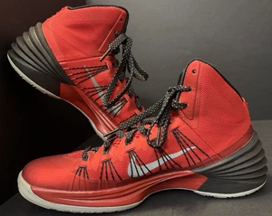 Nike Hyperdunk 2013 University Rot Turnschuhe 599537-602 Herren Größe 8 - Bild 1 von 16