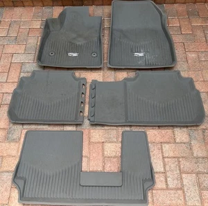 OEM Genuine Cadillac Tub All Weather Floor Mats 2020-2024 XT6 5 pc 84988003 - Foto 1 di 1