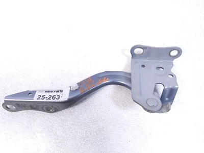 Soporte bisagra capó pasajero delantero derecho Toyota Corolla 2020-2025 *gris Foto 1 de 4