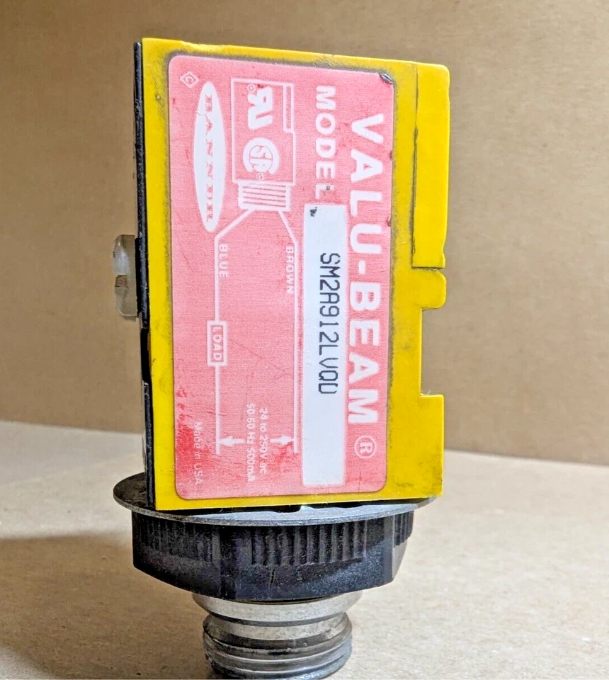 Banner Engineering SM2A912LVQD VALU-BEAM Retroreflective Sensor, 0.15 - 9 m, AC - Image 1 of 4