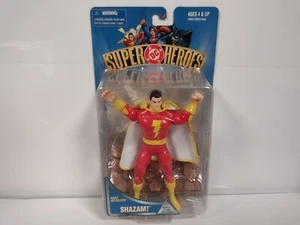 Figura de acción DC Super Heroes Basic Series Shazam 7" - Imagen 1 de 4