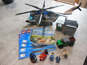 LEGO City 60046, Pursuit by Police Helicopter, with Instructions, 99.9%