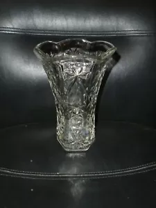 Jarrón vintage de vidrio cortado 8,5" pesado - Imagen 1 de 2