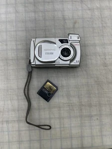 Olympus CAMEDIA D-550 Optical Zoom 3.0MP Digital Camera Powers On Not Tested - Picture 1 of 10