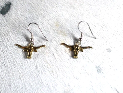 Pendientes Western para mujer 1 x 3/8 pulgadas alambre de dirección cuerno largo oro rancho rodeo Foto 1 de 4