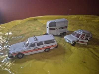 Dinky Toys 243 Volvo полицейский автомобиль Range Rover и коробка для лошади CORGI - Изображение 1 из 4