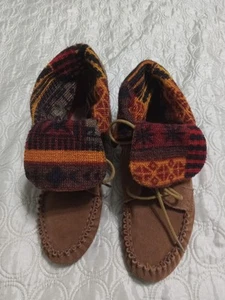 American Rag Womens Moccasin Shoe Boots Suede Aztec Multicolor Size 7.5 - Picture 1 of 5