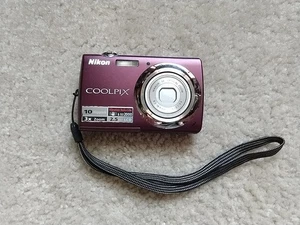 READ Nikon Coolpix S220 Plum Purple Digital Camera For parts - Picture 1 of 7