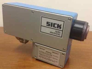 Sick Optic Electronic - Part #LUT 1-410 - Luminescence Sensor  - Picture 1 of 7