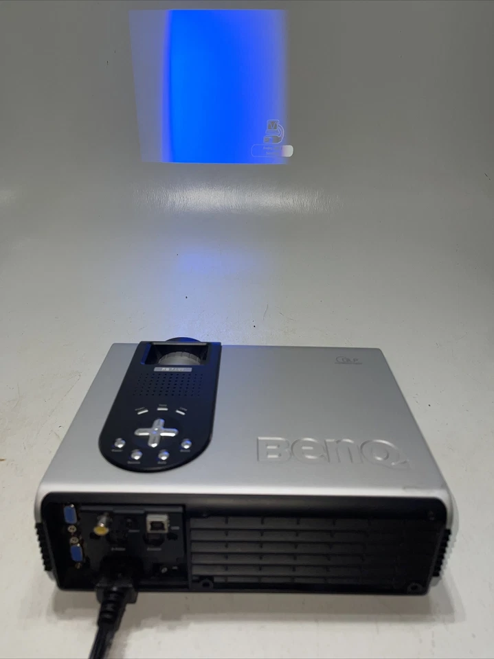 Benq PB7100 DLP Projector  Read Description - Image 1 of 4
