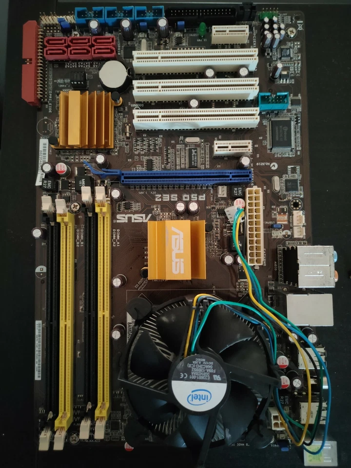ASUS P5Q SE2 socket scheda madre LGA775 COMPRESO DISSIPATORE, CPU E RADIATORINI - Immagine 1 di 4