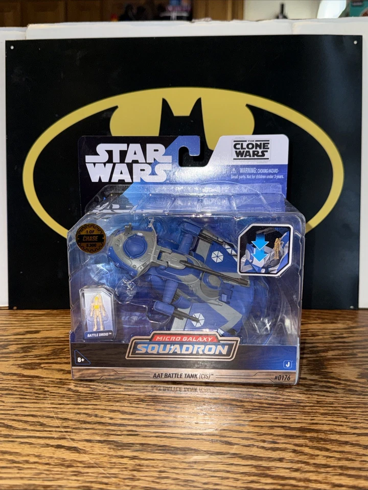 Jazwares Star Wars Micro Galaxy Squadron AAT Battle Tank (CIS) #0176 - Chase