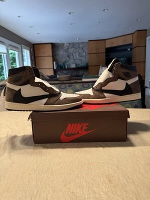 Nike Jordan 1 Retro Alto OG SP x Travis Scott Mocha Cactus Jack Foto 1 de 4