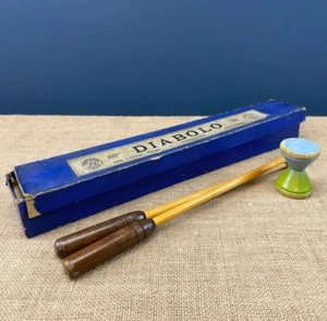 VINTAGE AMERSHAM TOYS BRITISH MADE WOODEN DIABOLO CIRCUS SKILL GAME-BOXED - Picture 1 of 9