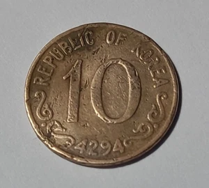 4294 (1961) SOUTH KOREA 10 HWAN ROK CIRCULATED COIN - Picture 1 of 2