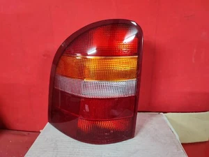 FORD MONDEO SW 96 FARO FANALE POSTERIORE SINISTRA 1041808 NUOVO ORIG - Foto 1 di 3