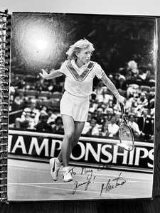 Signed Martina Navratilova Photo Album Gabriella Sabatini Chris Everett & more - Picture 1 of 19