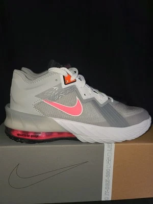 Nike LeBron 18 XVIII Low Space Jam X Bugs vs Marvin Lifestyle Sneaker Size 7Y - Image 1 of 4